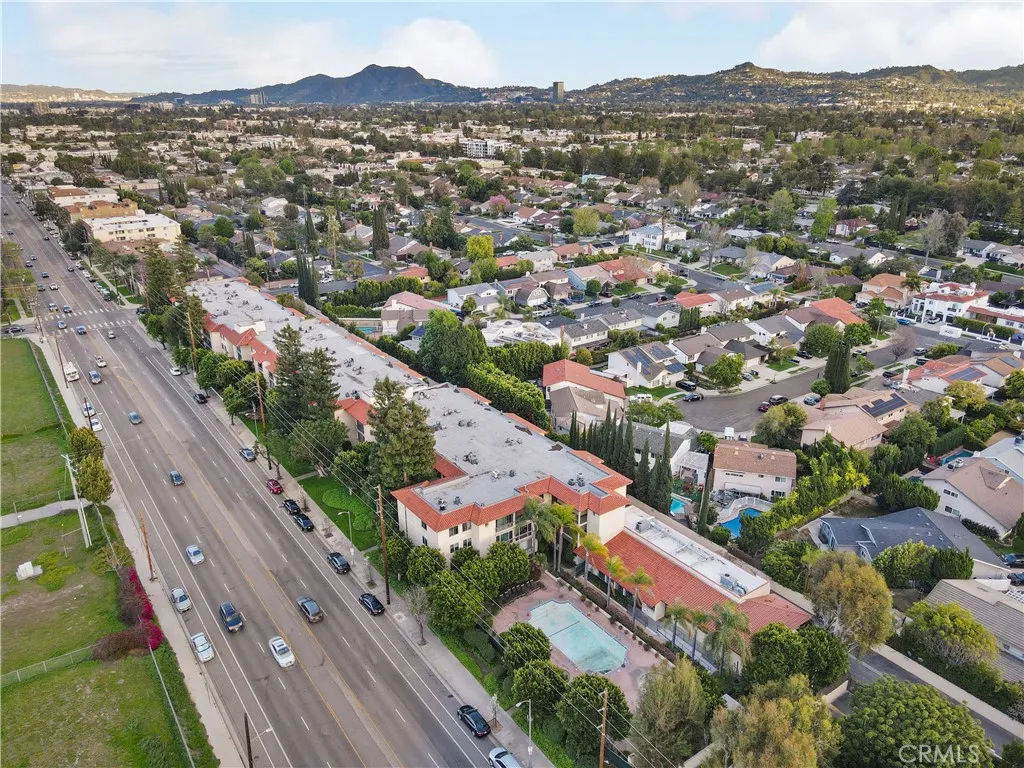 Valley Village, California 91607, United States, 2 Bedrooms Bedrooms, ,2 BathroomsBathrooms,Residential,Active,105125