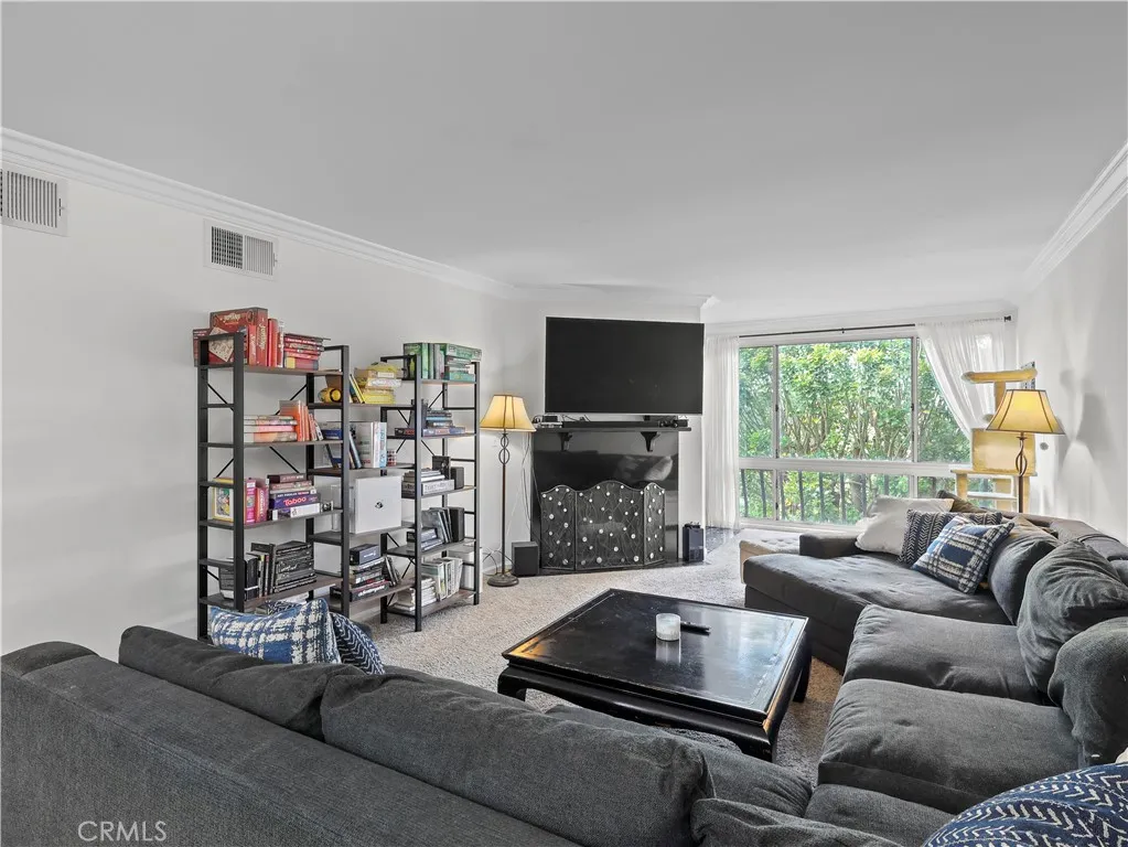 Valley Village, California 91607, United States, 2 Bedrooms Bedrooms, ,2 BathroomsBathrooms,Residential,Active,105125