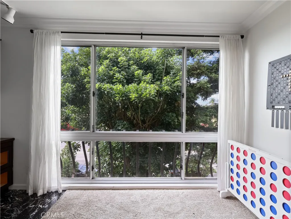 Valley Village, California 91607, United States, 2 Bedrooms Bedrooms, ,2 BathroomsBathrooms,Residential,Active,105125