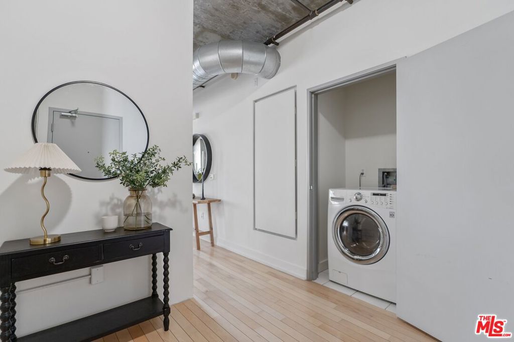 645 W 9th Street 618