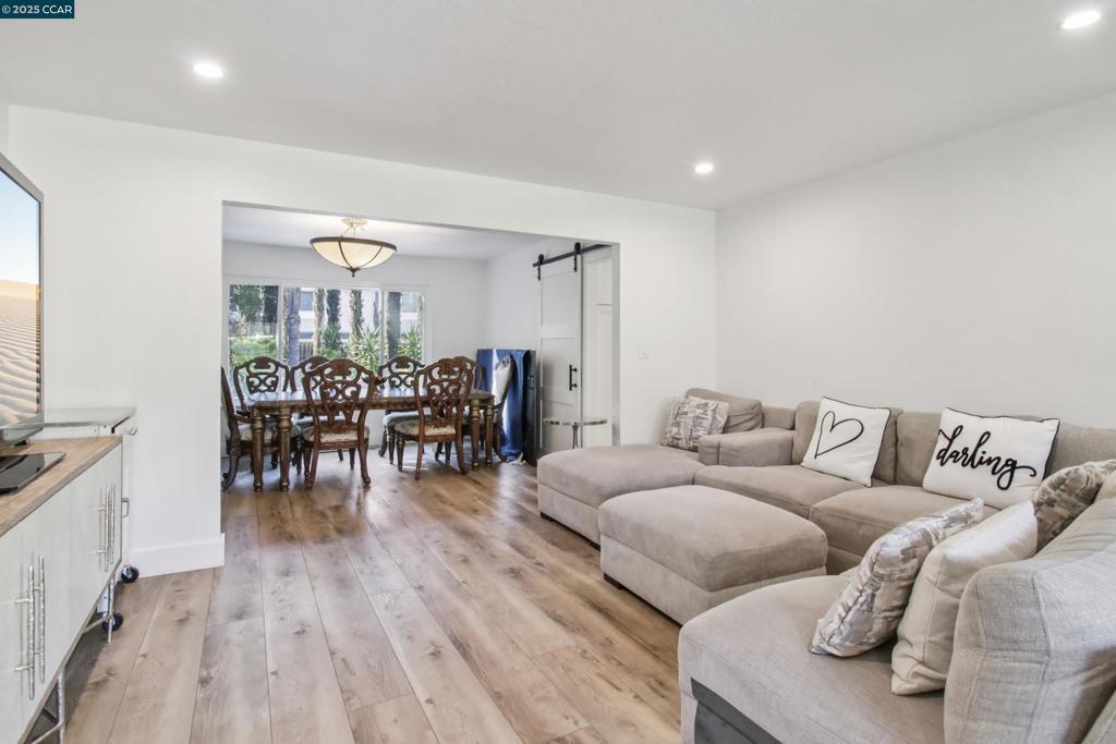 RUDGEAR MEADOWS - Residential