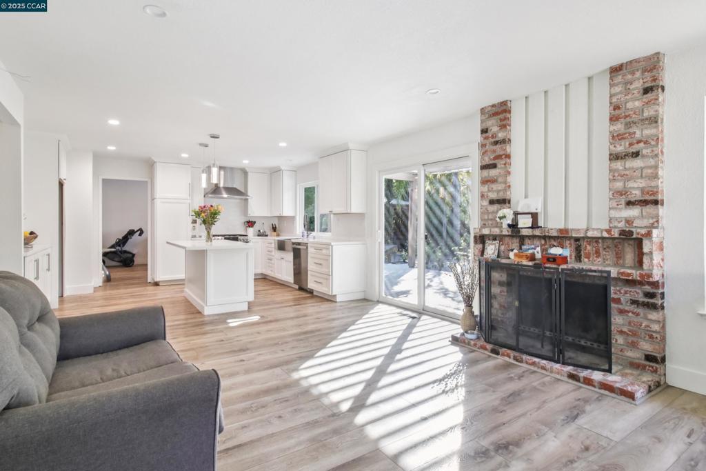 RUDGEAR MEADOWS - Residential