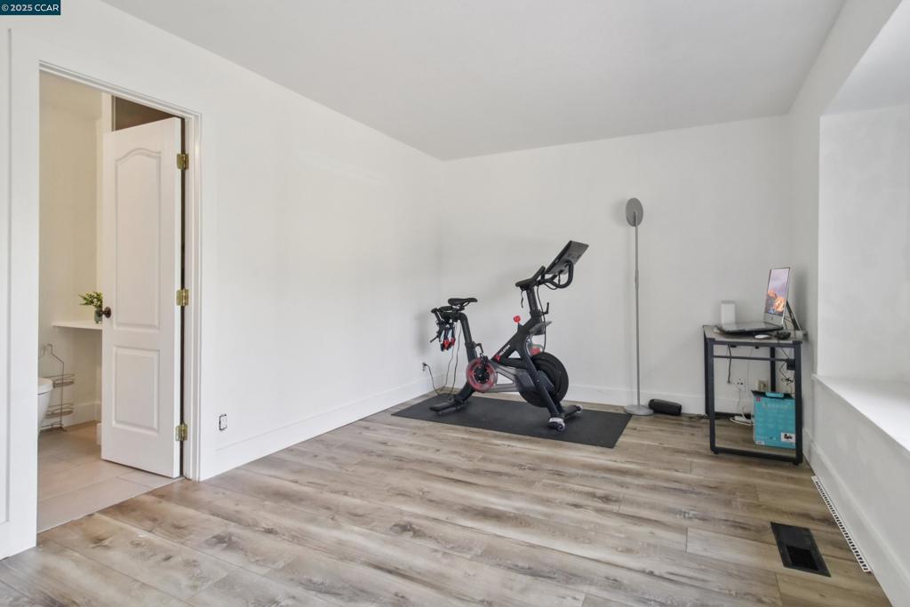 RUDGEAR MEADOWS - Residential