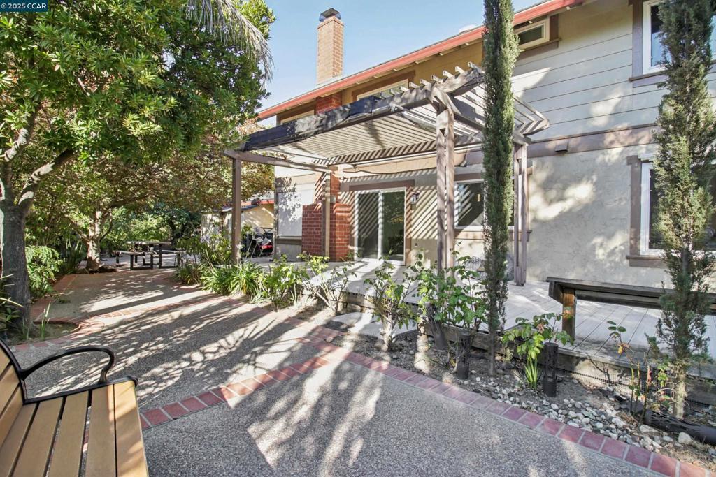 RUDGEAR MEADOWS - Residential