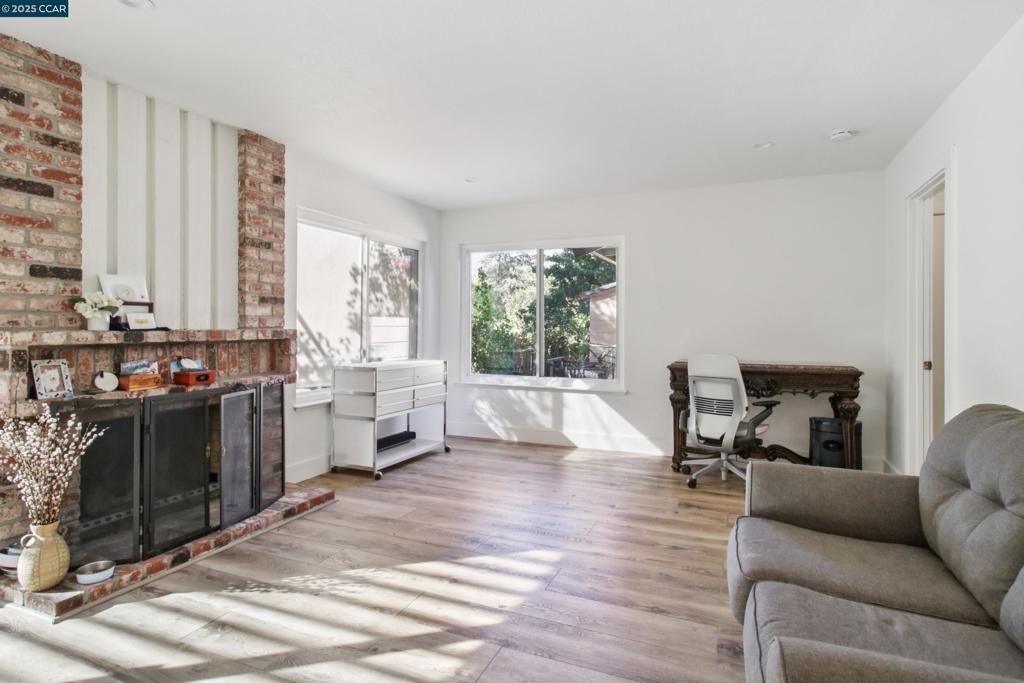 RUDGEAR MEADOWS - Residential