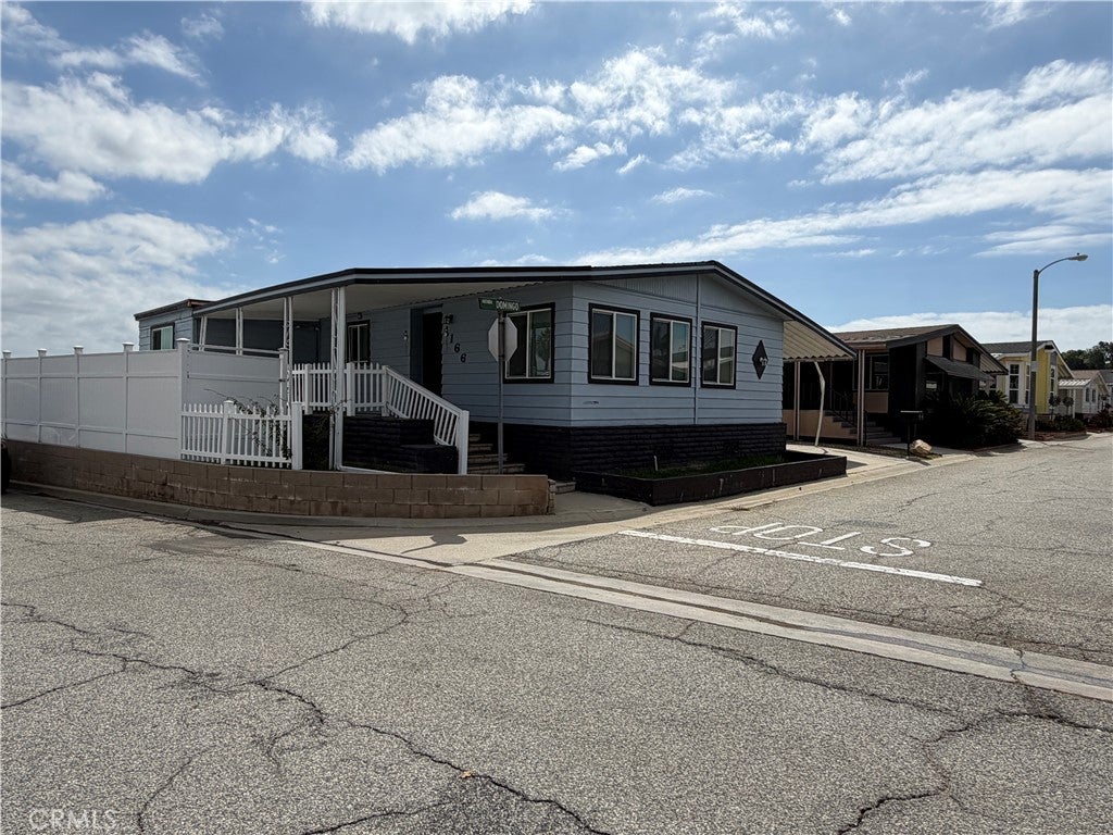 2601 E Victoria 166