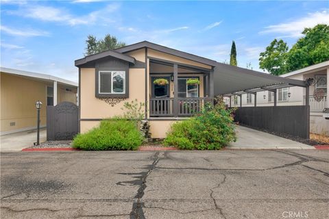 Photo of 115 Via Robles, Paso Robles, CA 93446 (MLS # NS25256170)