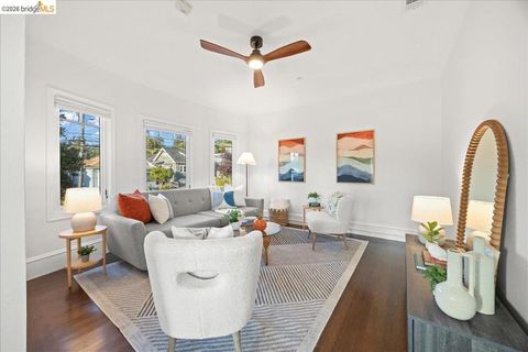 Photo of 2201 Coloma St. St, Oakland, CA 94602 (MLS # 41130168)