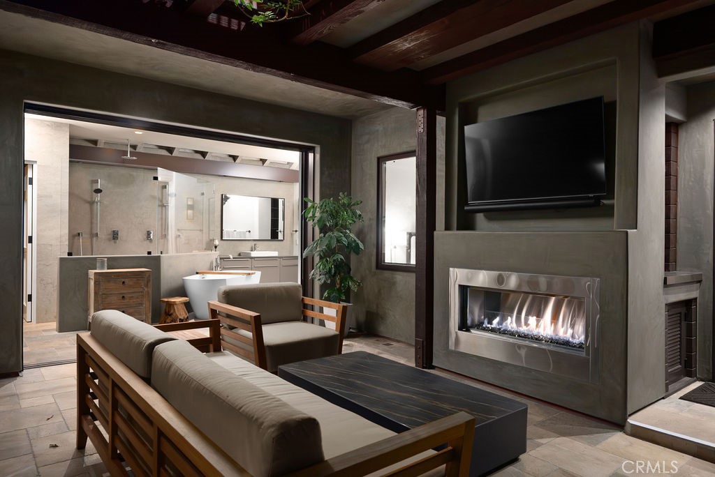 Corona del Mar South of PCH (CDMS) - Residential Lease