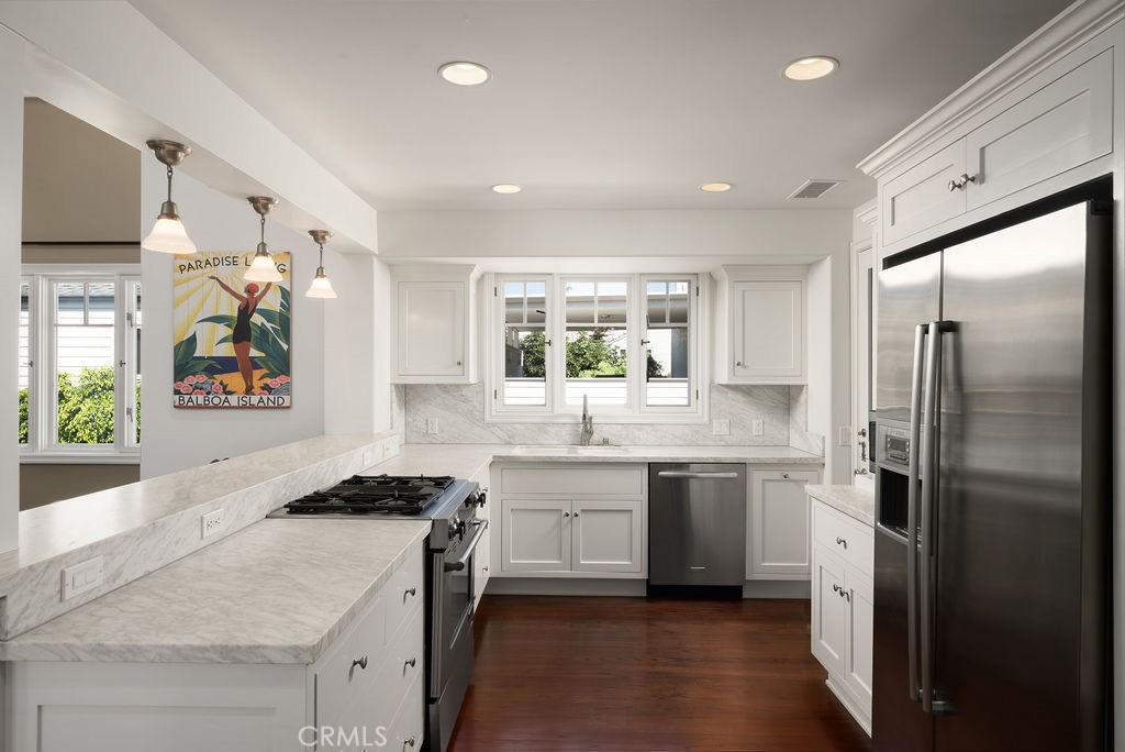 Corona del Mar South of PCH (CDMS) - Residential Lease