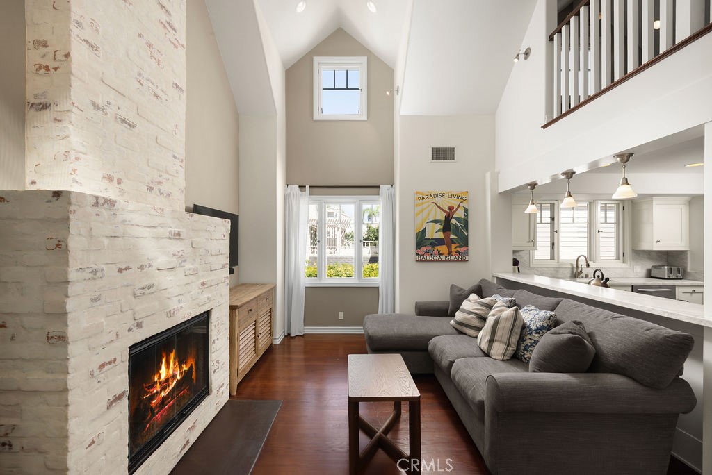 Corona del Mar South of PCH (CDMS) - Residential Lease