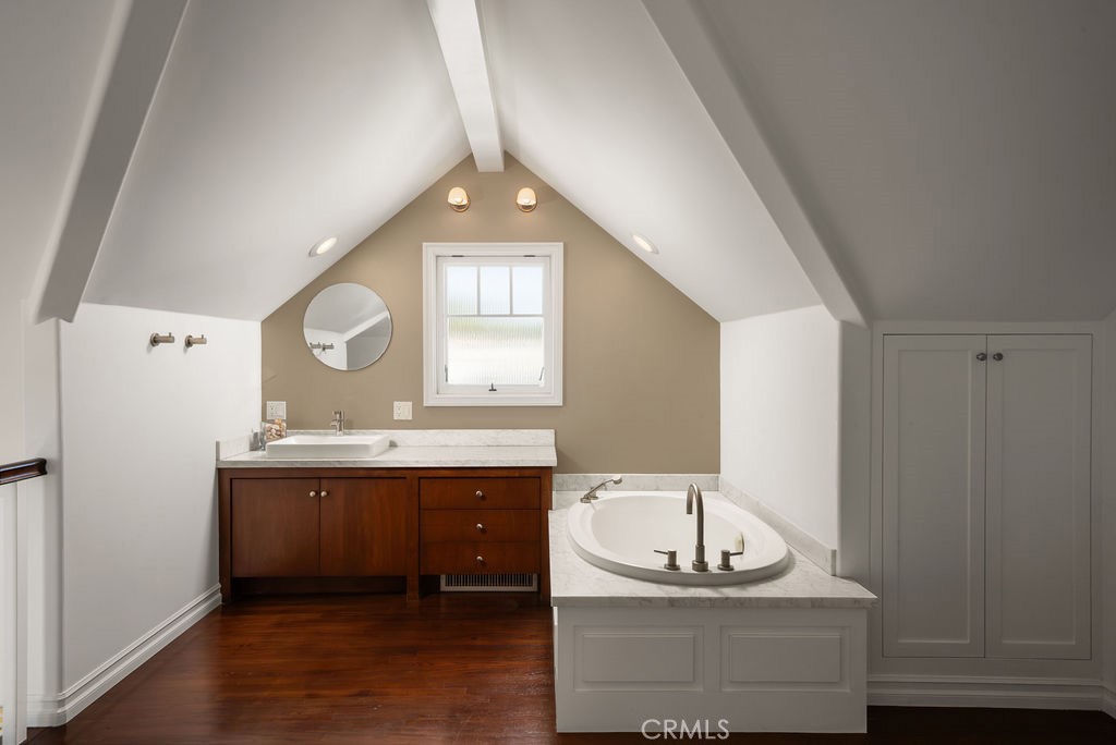 Corona del Mar South of PCH (CDMS) - Residential Lease