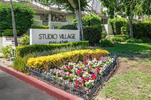 Photo of 4203 Colfax Avenue #A, Studio City, CA 91604 (MLS # SR26060053)