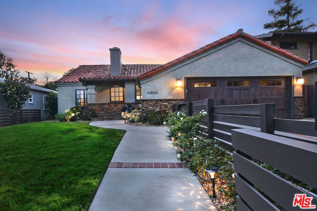listing image 130727410976864676143