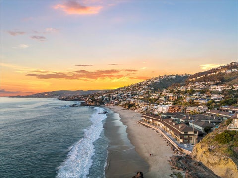 Photo of 53 Blue Lagoon, Laguna Beach, CA 92651 (MLS # LG26129404)