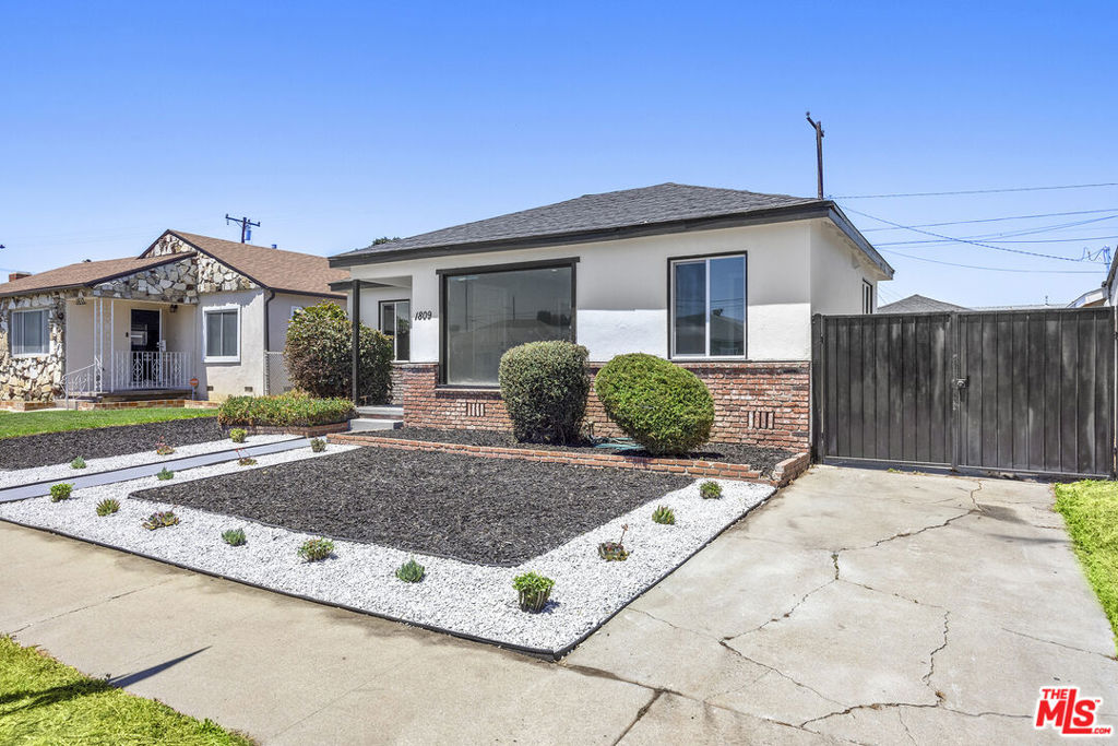 1809 W Arbutus Street