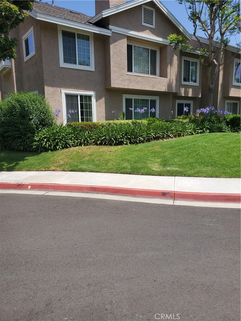 12 Woodleaf
