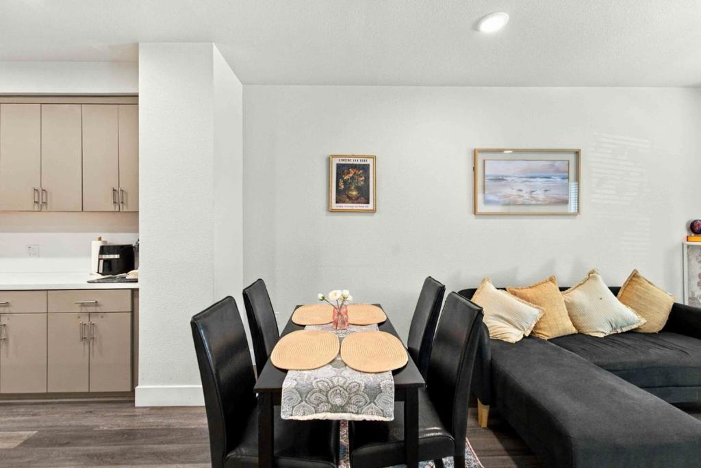1853 Almaden Road 103