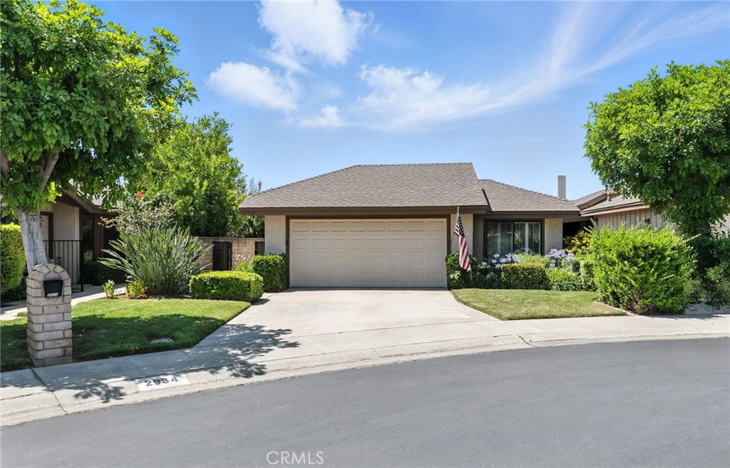 2934 Hyde Park Circle