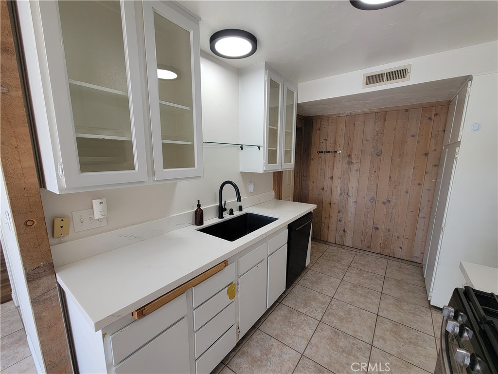 Aliso Villas (AV) - Residential Lease