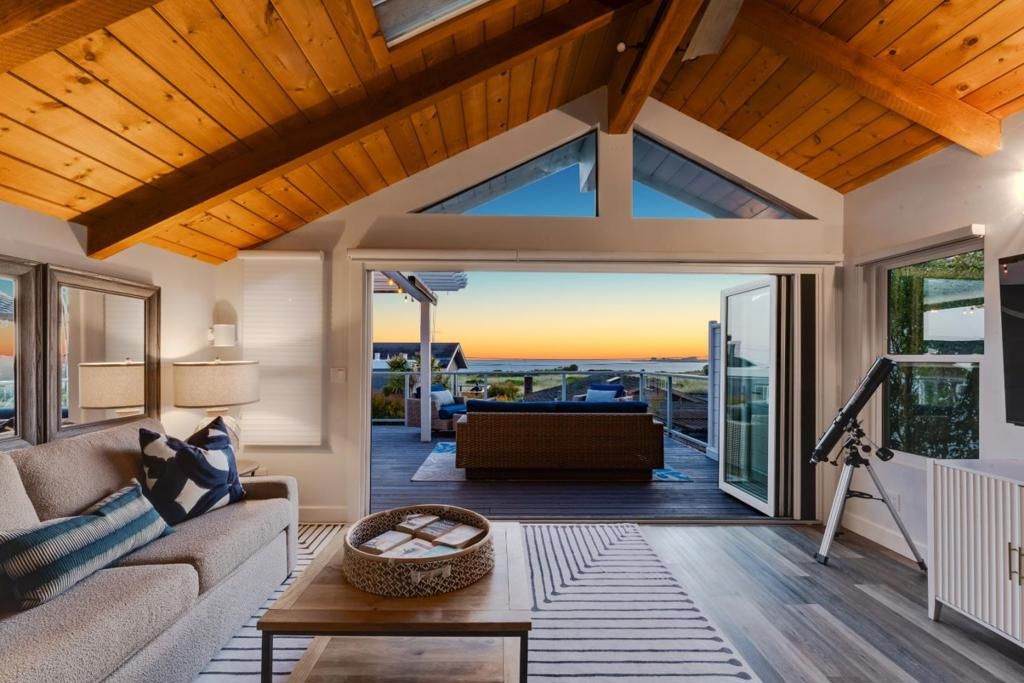 Photo of 129 Santa Cruz Avenue, Aptos, CA 95003 (MLS # ML82045366)