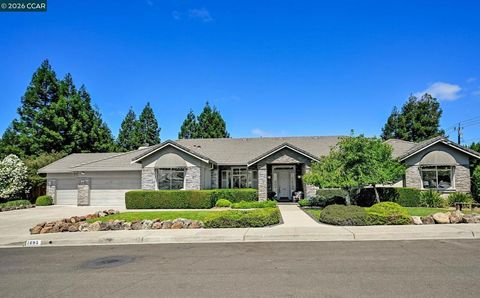 Photo of 1895 Renee Way WAY, Concord, CA 94521 (MLS # 41139201)