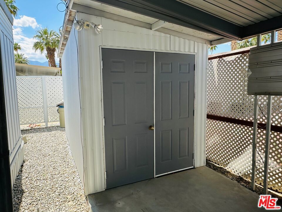 Royal Palms - Manufactured In Park