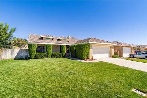 Photo of 3649 Garnet AVE, Rosamond, CA 93560 (MLS # SR26191945)
