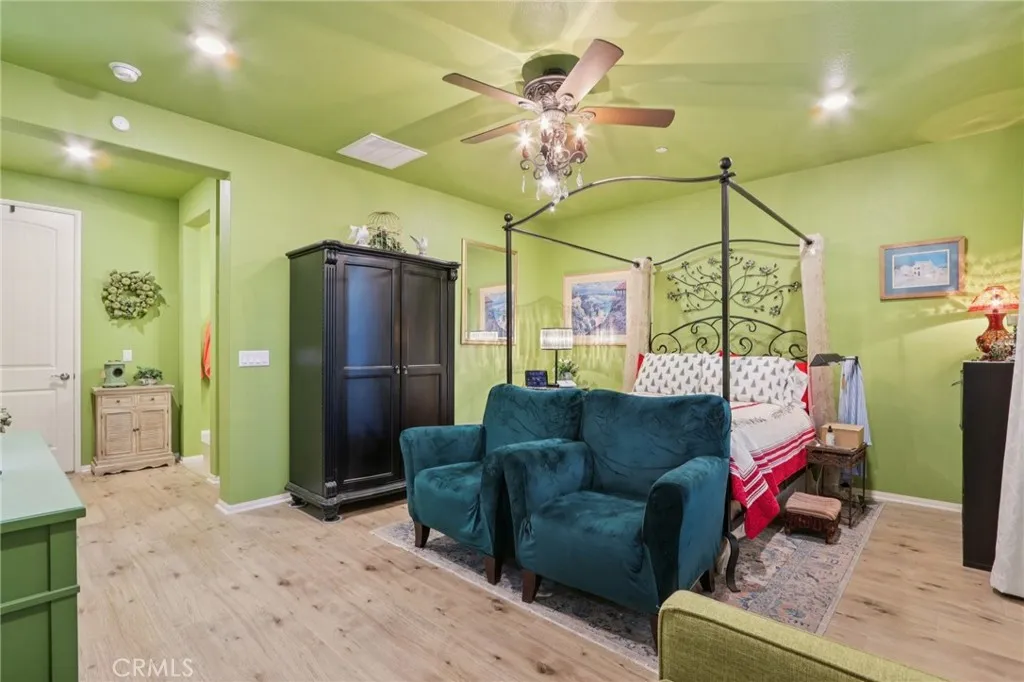 Hemet, California 92545, United States, 3 Bedrooms Bedrooms, ,3 BathroomsBathrooms,Residential,Active,253454