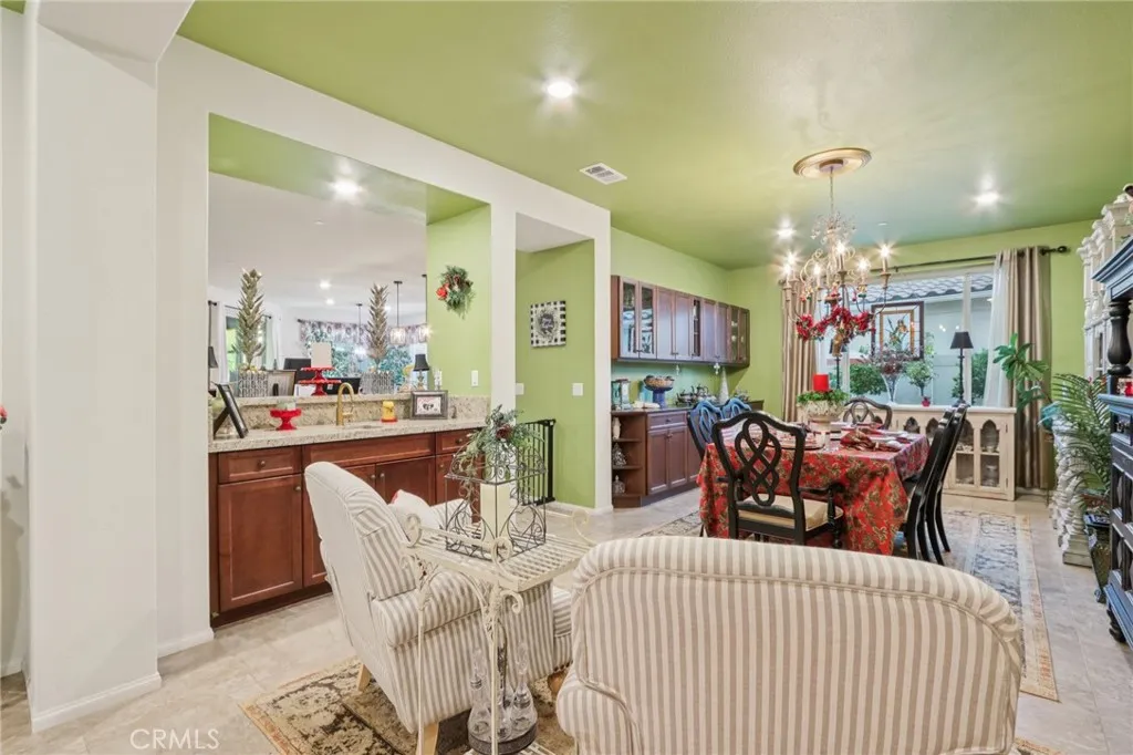 Hemet, California 92545, United States, 3 Bedrooms Bedrooms, ,3 BathroomsBathrooms,Residential,Active,253454