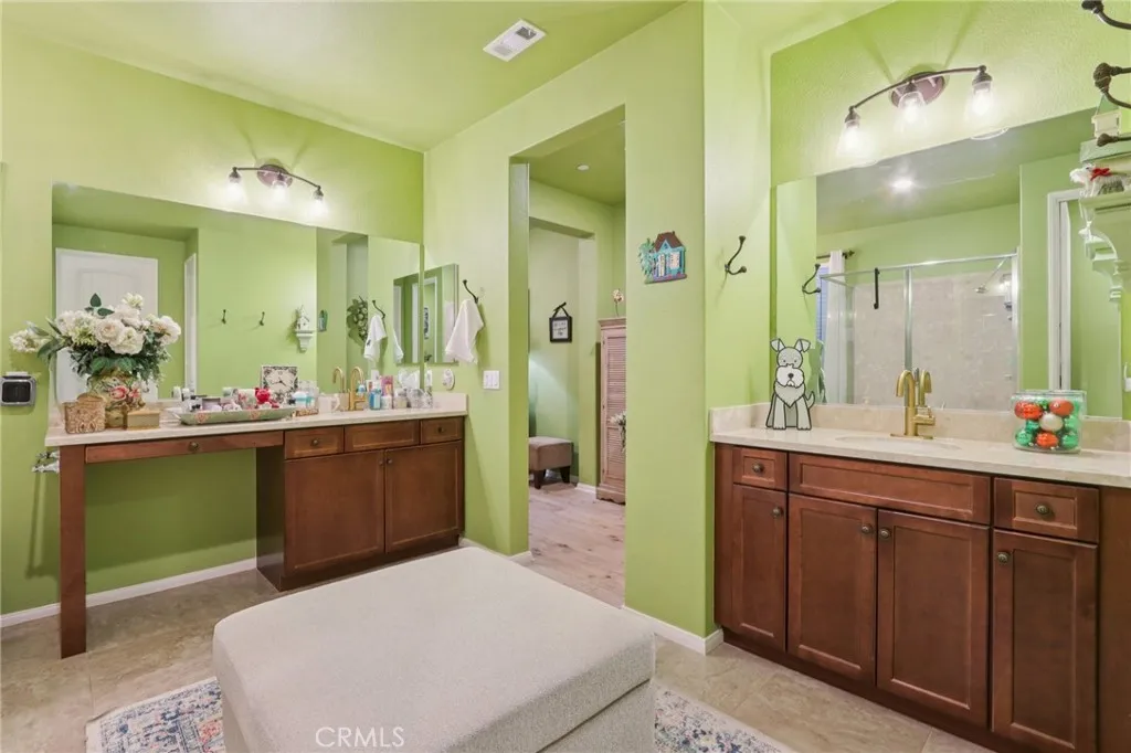 Hemet, California 92545, United States, 3 Bedrooms Bedrooms, ,3 BathroomsBathrooms,Residential,Active,253454