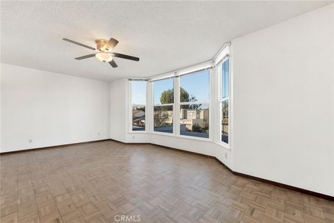 Tiny photo for 1654 Edgewater Lane, Camarillo, CA 93010 (MLS # SR26023296)