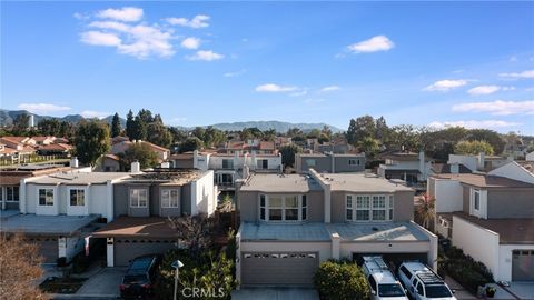 Tiny photo for 1654 Edgewater Lane, Camarillo, CA 93010 (MLS # SR26023296)