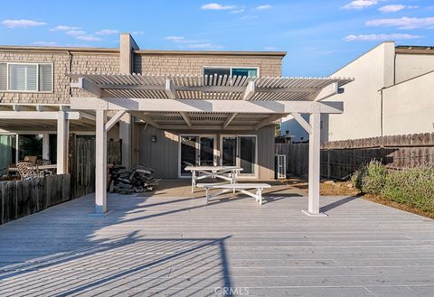 Tiny photo for 1654 Edgewater Lane, Camarillo, CA 93010 (MLS # SR26023296)