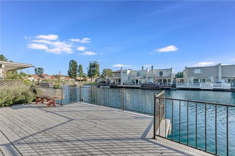 Tiny photo for 1654 Edgewater Lane, Camarillo, CA 93010 (MLS # SR26023296)