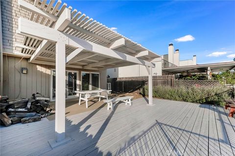 Tiny photo for 1654 Edgewater Lane, Camarillo, CA 93010 (MLS # SR26023296)