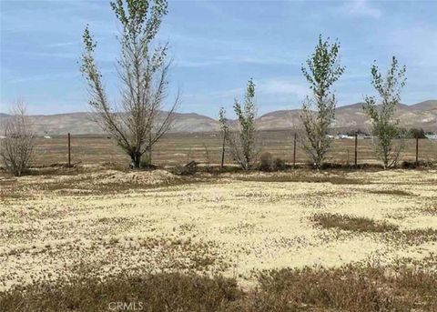 Tiny photo for 14555 Bellflower Rd, Santa Margarita, CA 93453 (MLS # MB26100169)