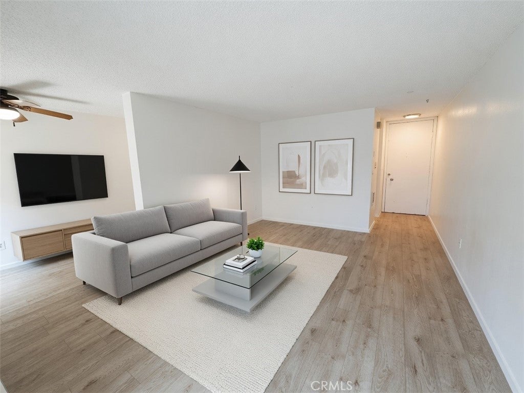 3050 Rue Dorleans