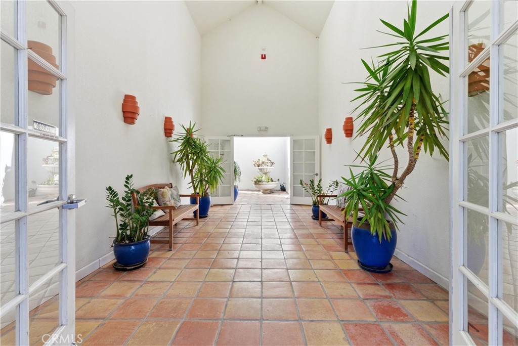 206 Avenida Montalvo 8
