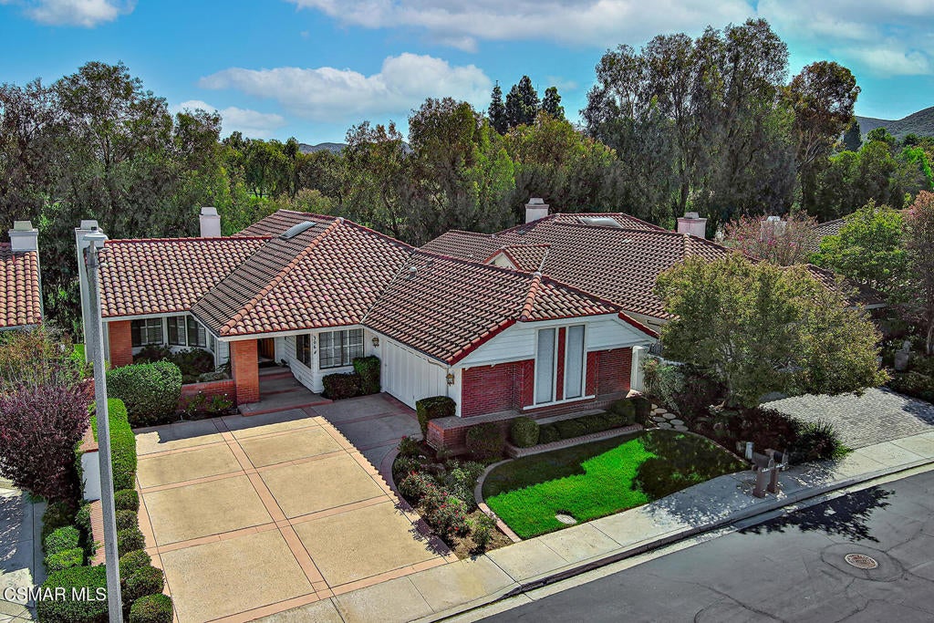 306 Cherry Hills Court