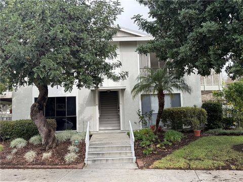 Photo of 925 AVE MAJORCA #O, Laguna Woods, CA 92637 (MLS # OC26034257)