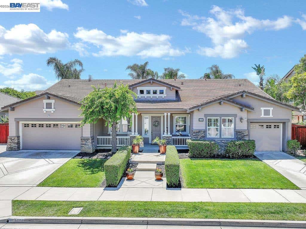 Photo of 1660 Albani Pl Pl, Brentwood, CA 94513 (MLS # 41133354)