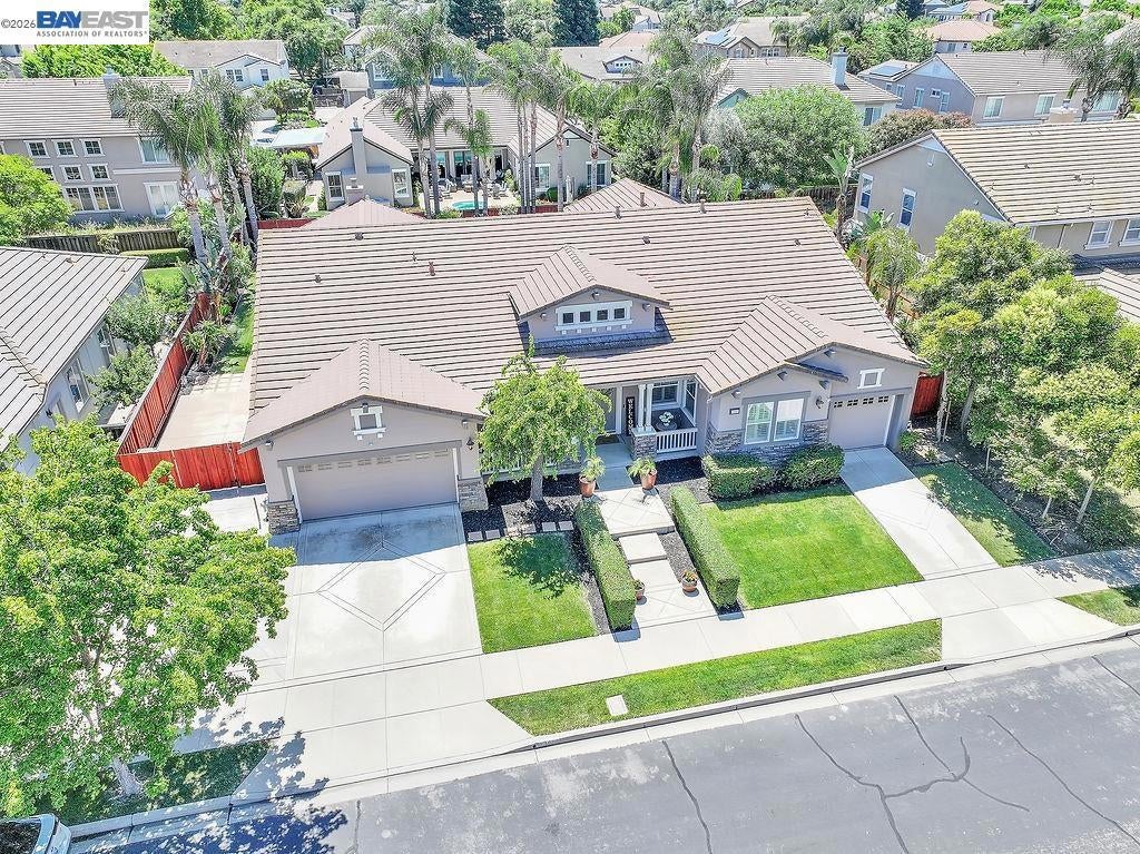 1660 Albani Pl