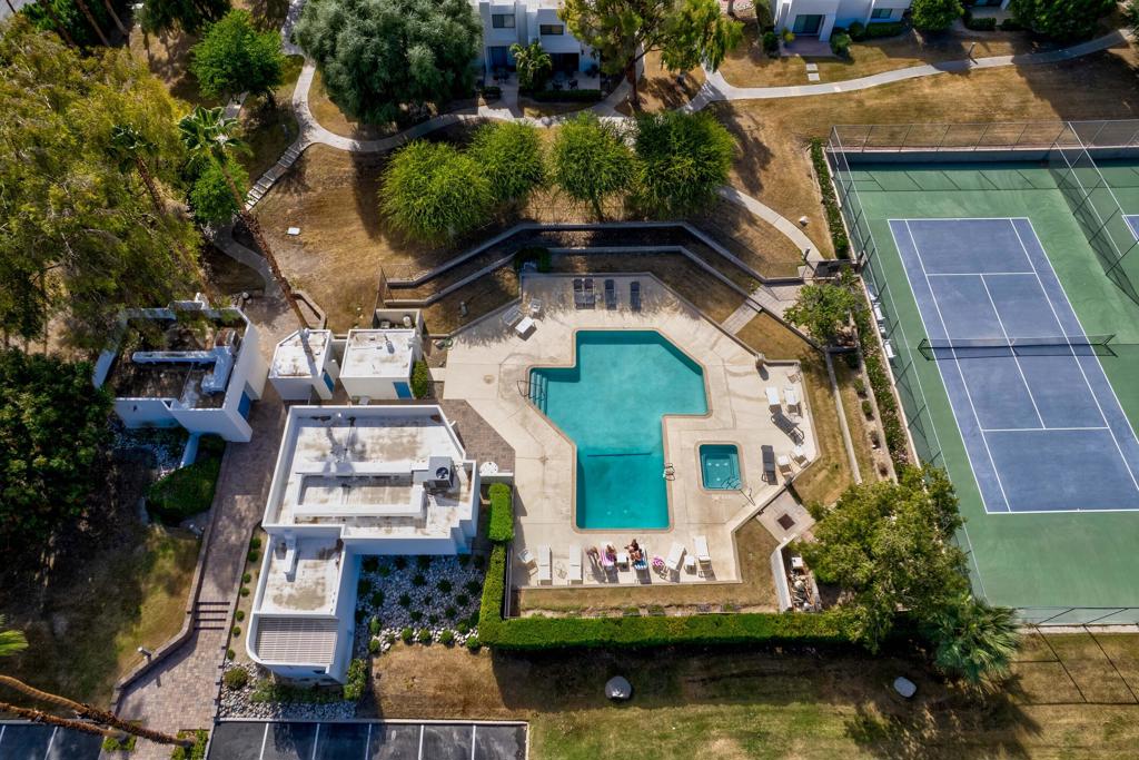 Sommerset So. Palm D - Residential