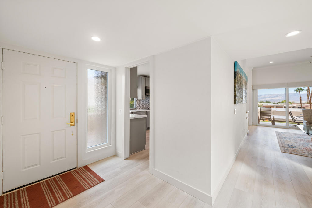 Sommerset So. Palm D - Residential