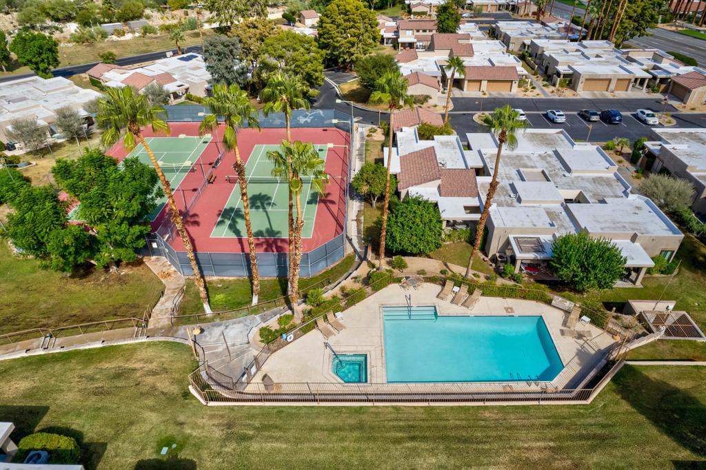 Sommerset So. Palm D - Residential