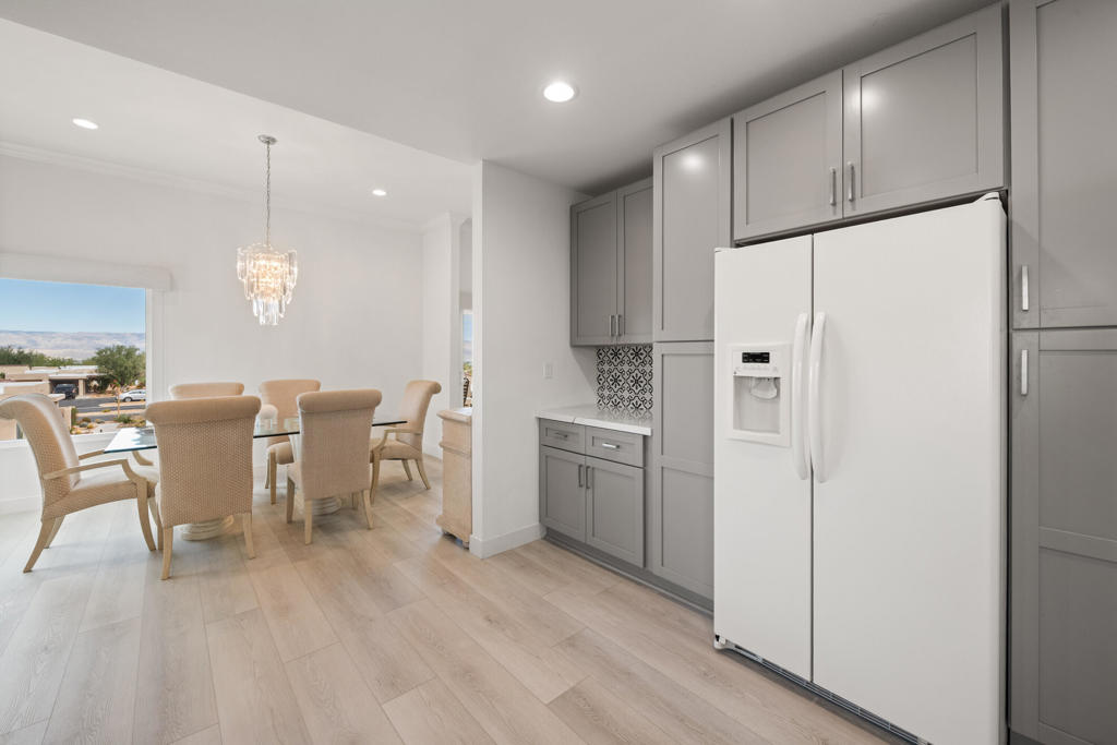 Sommerset So. Palm D - Residential
