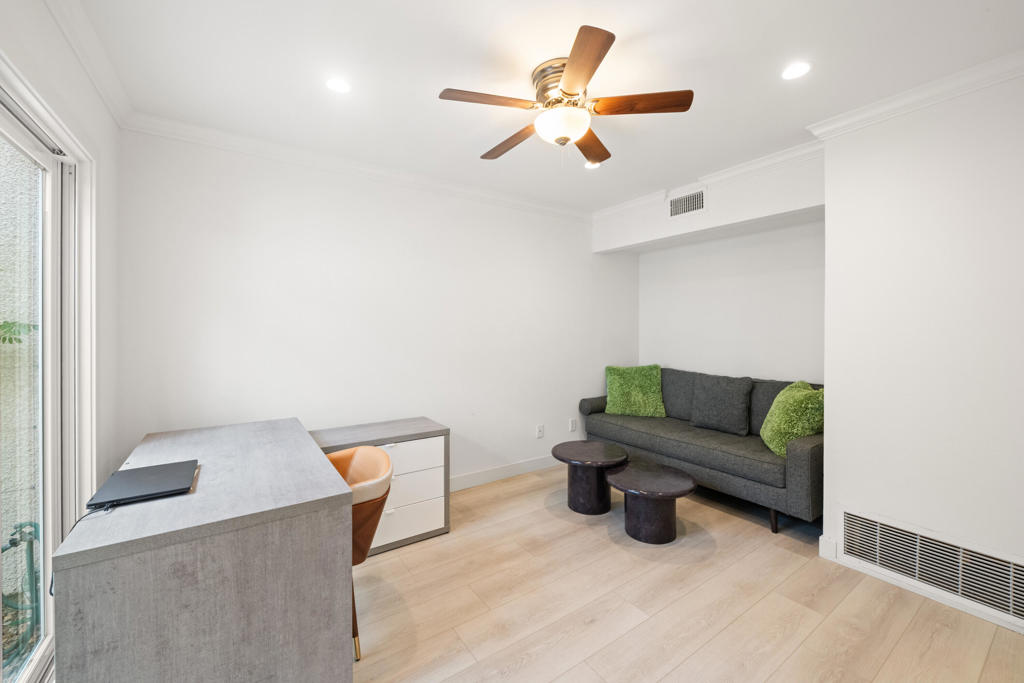 Sommerset So. Palm D - Residential