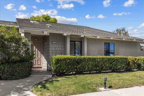 Photo of 8646 Butte Circle Cir #607E, Huntington Beach, CA 92646 (MLS # OC25214794)