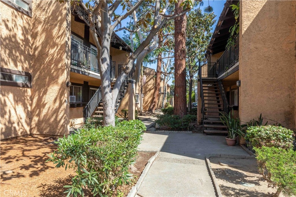 21522 Belshire 12